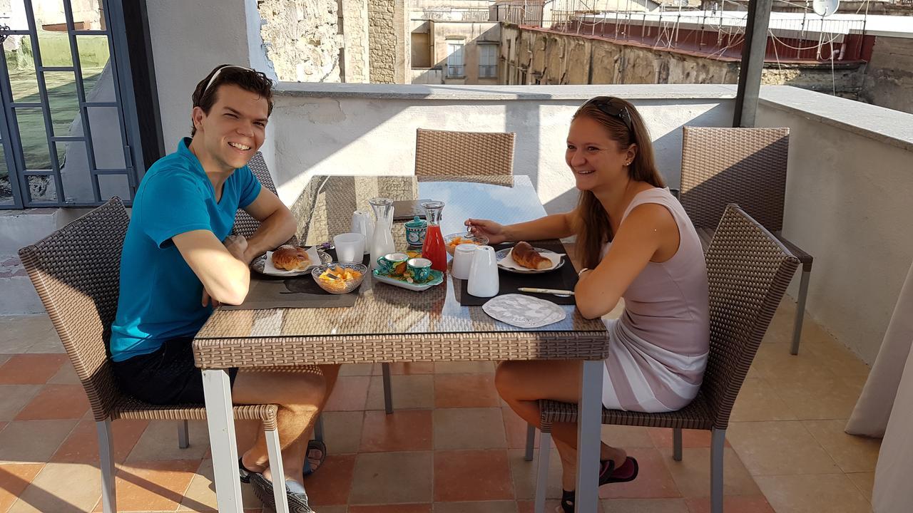Bed and Breakfast Il Miracolo Neapel Exterior foto